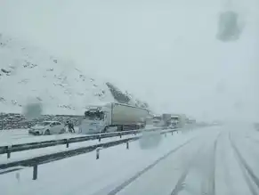 Elazığ-Diyarbakır Yolu Kar Yağışı Nedeniyle Kapandı