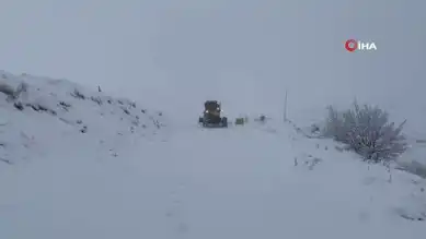Doğu Anadolu'da Köy Yolları Açılıyor