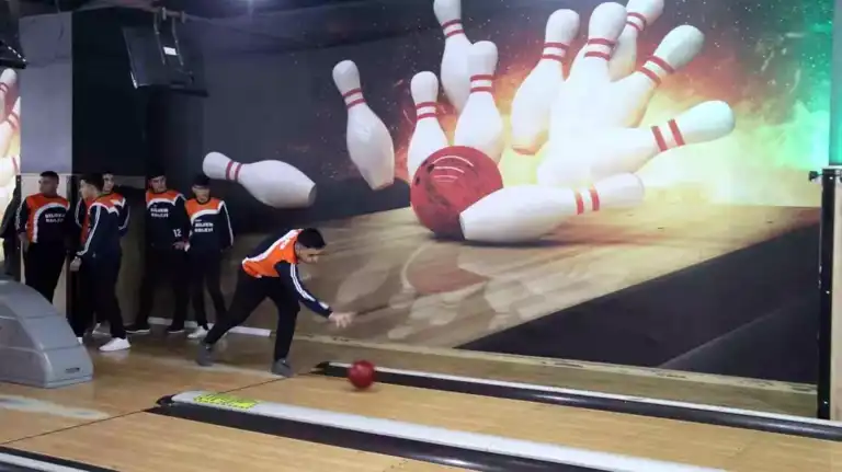İlçede Bowling Müsabakaları Sonuçlandı