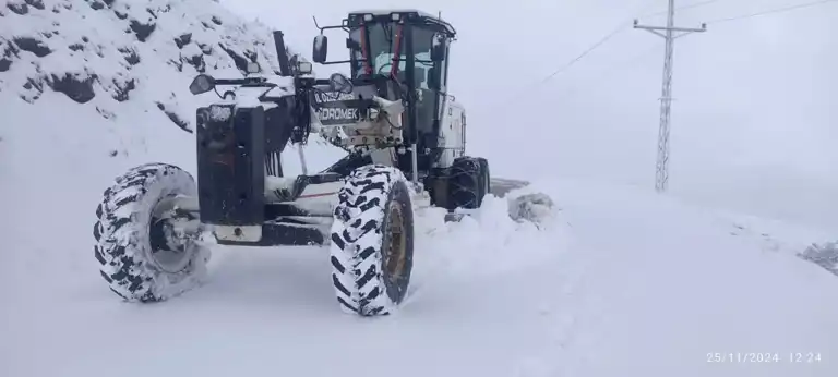 Doğu Anadolu Bölgesinde Köy Yolları Açıldı