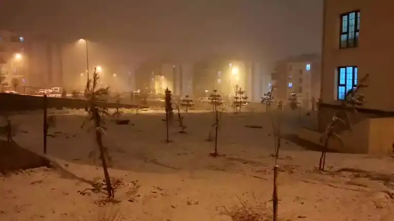 Elazığ'da Kar Uyarısı: Buzlanma Tehlikesi!