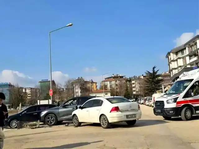 Elazığ Ataşehir'de Trafik Kazası: 1 Yaralı