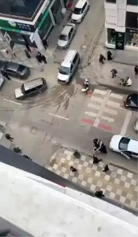 Elazığ'da Yol Kavgası: Polis Müdahalesi