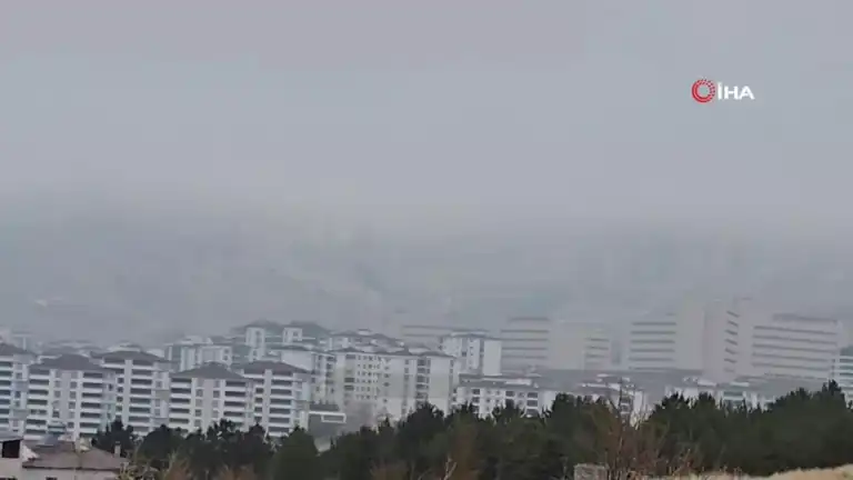 Doğu Anadolu'da Sis Görüşü Engelledi