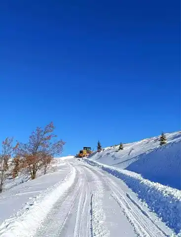 Doğu Anadolu'da Yollar Kar Altında Kaldı